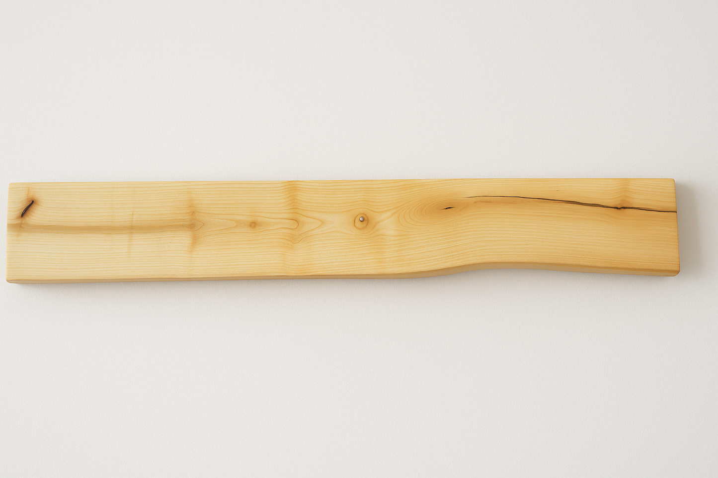 Live Edge Ash Wood Shelf "YESERAYE"